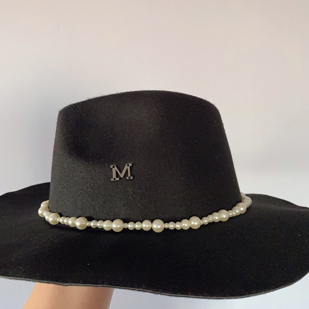 M Hats🎩 - Picture 2 of 5